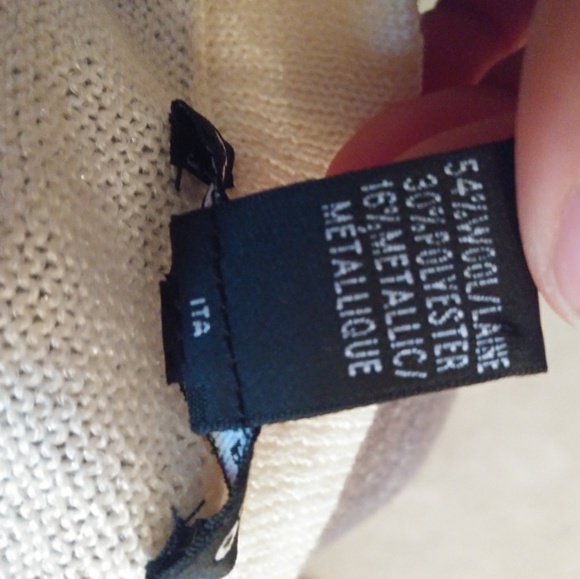 Club Monaco. Womans light sweater tube top - Picture 4 of 4